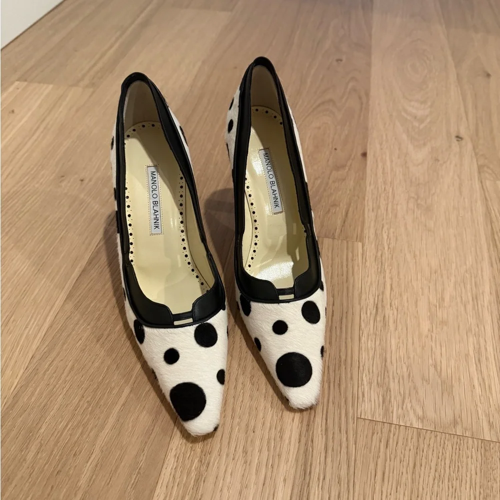 NEW Manolo Blahnik Calf hair Dot Women's Pumps 38 - Picture 1 of 7